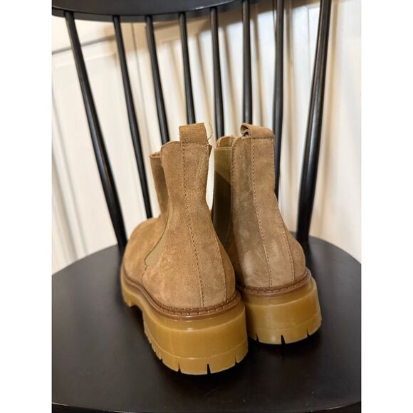 Enzo Tesoti Excellent Condition tan suede Chelsea boots size 40 - Picture 8 of 11